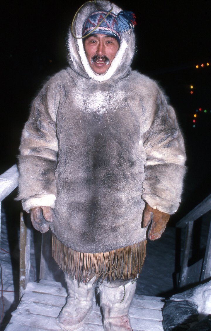 sütunlu giriş Hatıra Amplify eskimo traditional dress kapak Tavşan kömür